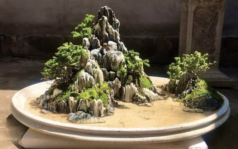 Đá tuyết sơn là lựa chọn hoàn hảo để tạo tiểu cảnh nhờ vẻ đẹp tự nhiên
