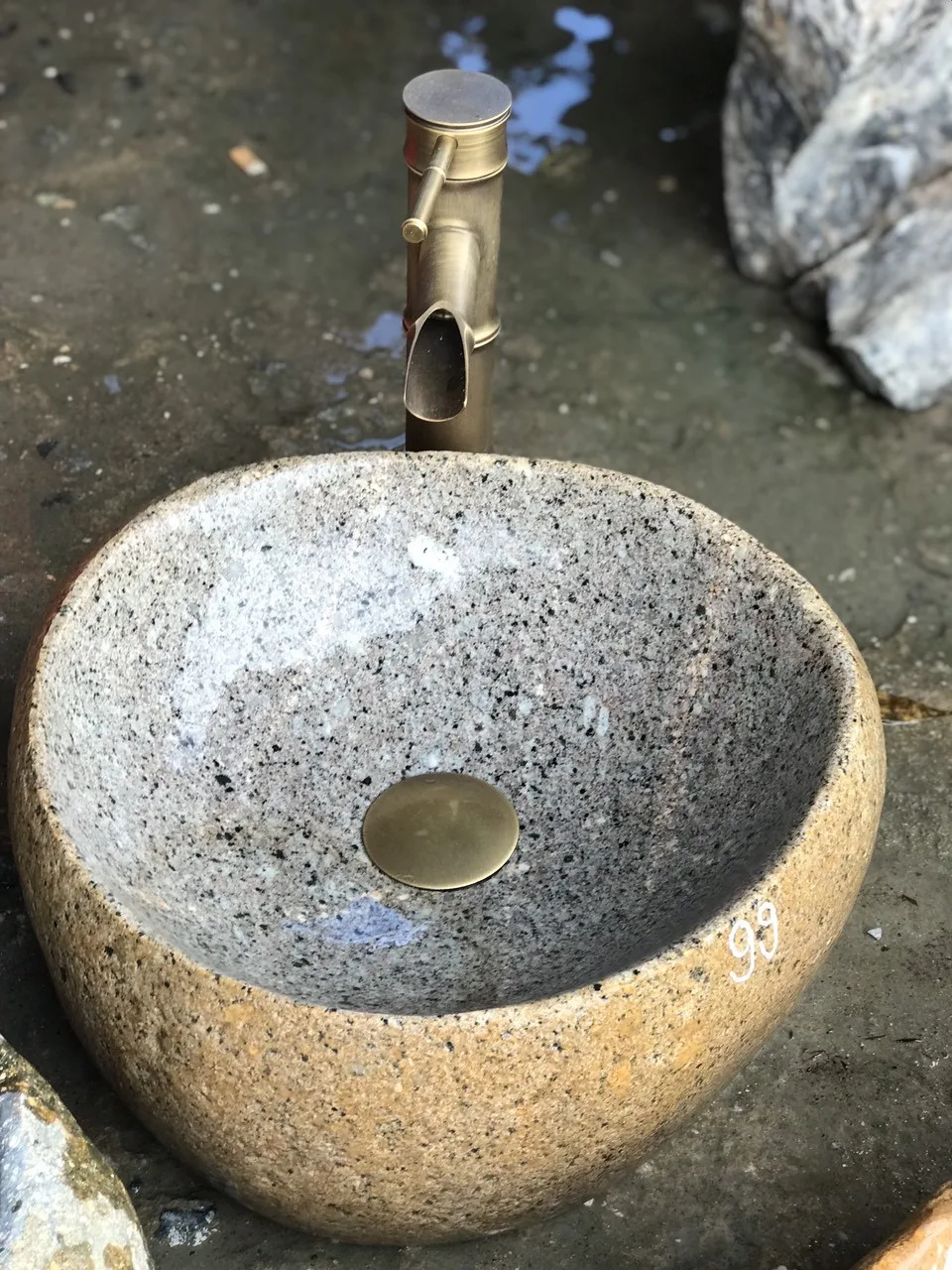 Lavabo đá cuội 06