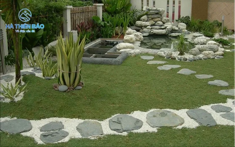 4 loại đá tự nhiên lát sân hoàn hảo cho tiểu cảnh sân vườn 4 Đá tự nhiên bước đi được cắt từ khối đá lớn với nhiều hình dạng khác nhau